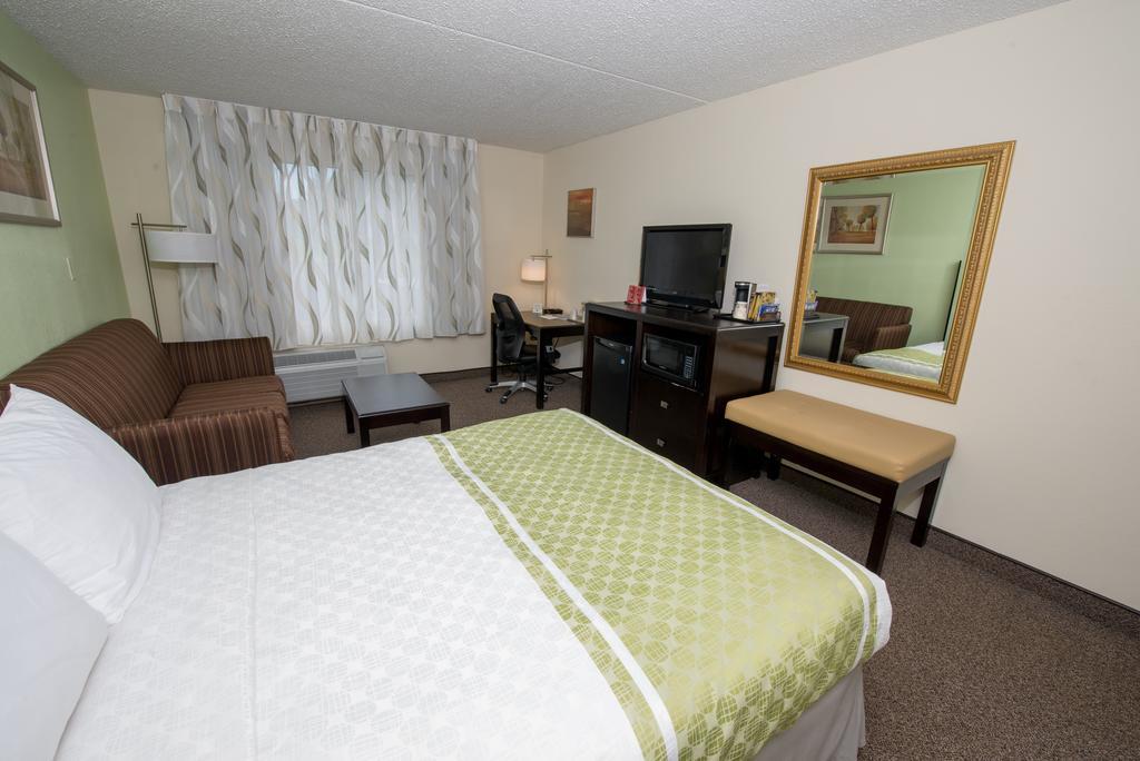 Hope And Richard C. Holbrooke Conference Center Hotel Fairborn
