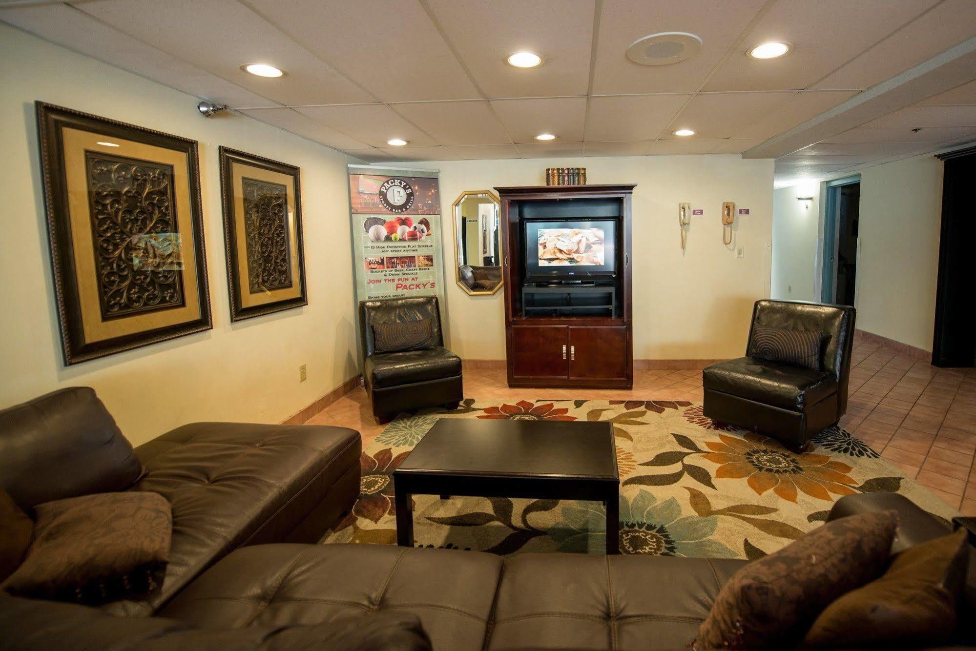 Hotel Hope And Richard C. Holbrooke Conference Center 3*